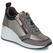 Lage Sneakers Xti 141990