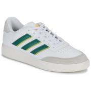 Lage Sneakers adidas COURTBLOCK