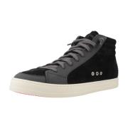 Sneakers P448 SKATEW