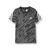 T-shirt adidas -