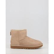 Enkellaarzen UGG CLASSIC MINI II SAND