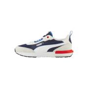 Sneakers Puma R22