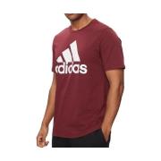 T-shirt adidas -