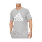 T-shirt adidas -