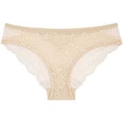Tanga's Triumph AMOURETTE CHARM Braziliaanse