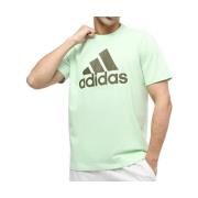 T-shirt adidas -