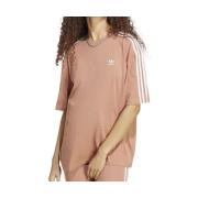 T-shirt adidas -