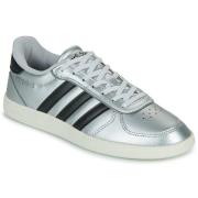 Lage Sneakers adidas BREAKNET SLEEK