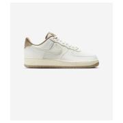 Lage Sneakers Nike Air Force 1 Low '07 LV8 Summit White Khaki