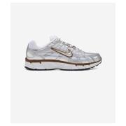 Lage Sneakers Nike P-6000 White Light British Tan (Women's)