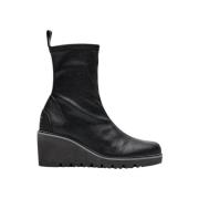 Enkellaarzen Weekend By Pedro Mirallles -