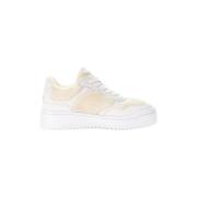 Lage Sneakers Guess Baskets
