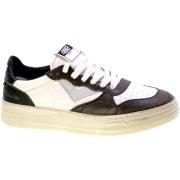 Lage Sneakers 4B12 93474