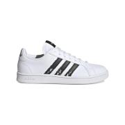 Lage Sneakers adidas Court Beyond