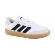 Lage Sneakers adidas Courtblock J