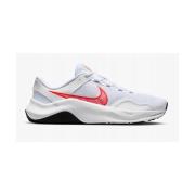 Lage Sneakers Nike Legend Essential 3