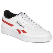 Lage Sneakers Reebok Classic CLUB C REVENGE MU