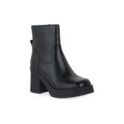 Low Boots Steve Madden BLK UNIVERSITY