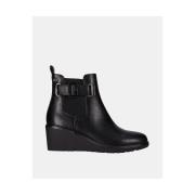 Enkellaarzen Chika 10 CLAKISA 03