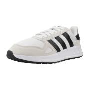 Lage Sneakers adidas RUN 84
