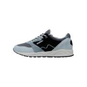 Lage Sneakers Karhu Baskets Aria 95 Bleu