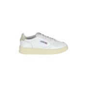 Lage Sneakers Autry Baskets Medalist blanches