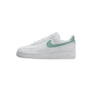 Lage Sneakers Nike Baskets Air Force 1 '07 Se