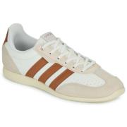 Lage Sneakers adidas BARREDA LO