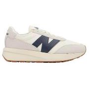 Lage Sneakers New Balance u370aa