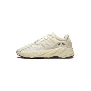 Lage Sneakers Yeezy 700 Analog