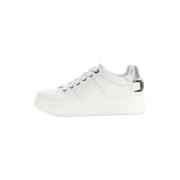 Lage Sneakers Guess FLPWESELE12