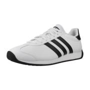 Lage Sneakers adidas RUNVISTA
