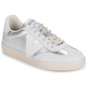 Lage Sneakers Victoria BERLIN METAL