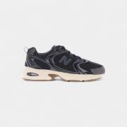 Lage Sneakers New Balance 530 Black Gum