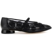 Ballerina's Café Noir C1EG9012