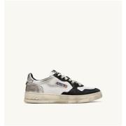 Lage Sneakers Autry Schoenen--Vrouw