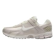 Lage Sneakers Nike Zoom Vomero 5 Light Orewood