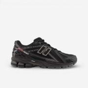 Lage Sneakers New Balance 1906 Black/Silver Metallic