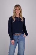 With Black Pullover Billy Blauw dames
