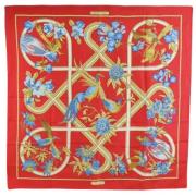 Pre-owned Silk scarves Hermès Vintage , Red , Dames