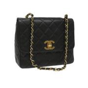 Tweedehands Zwarte Leren Chanel Schoudertas Chanel Vintage , Black , D...