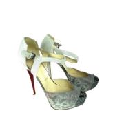 Pre-owned Sandalen Christian Louboutin Pre-owned , Gray , Dames