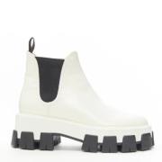 Pre-owned Leather boots Prada Vintage , White , Dames