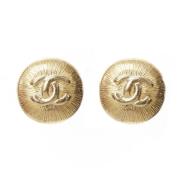 Pre-owned Metal earrings Chanel Vintage , Yellow , Dames