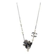 Pre-owned Metal necklaces Chanel Vintage , Gray , Dames