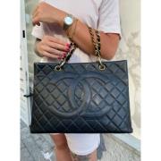 Tweedehands Zwarte Leren Chanel Tas Chanel Vintage , Black , Dames