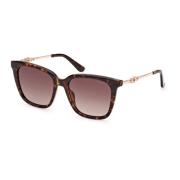 Trendy zonnebrillen voor vrouwen Guess , Brown , Dames