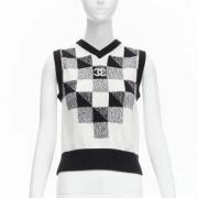 Pre-owned Cashmere tops Chanel Vintage , Black , Dames