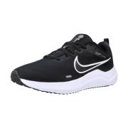 Stijlvolle damessneakers voor actieve levensstijl Nike , Black , Dames