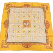 Pre-owned Silk scarves Hermès Vintage , Yellow , Dames